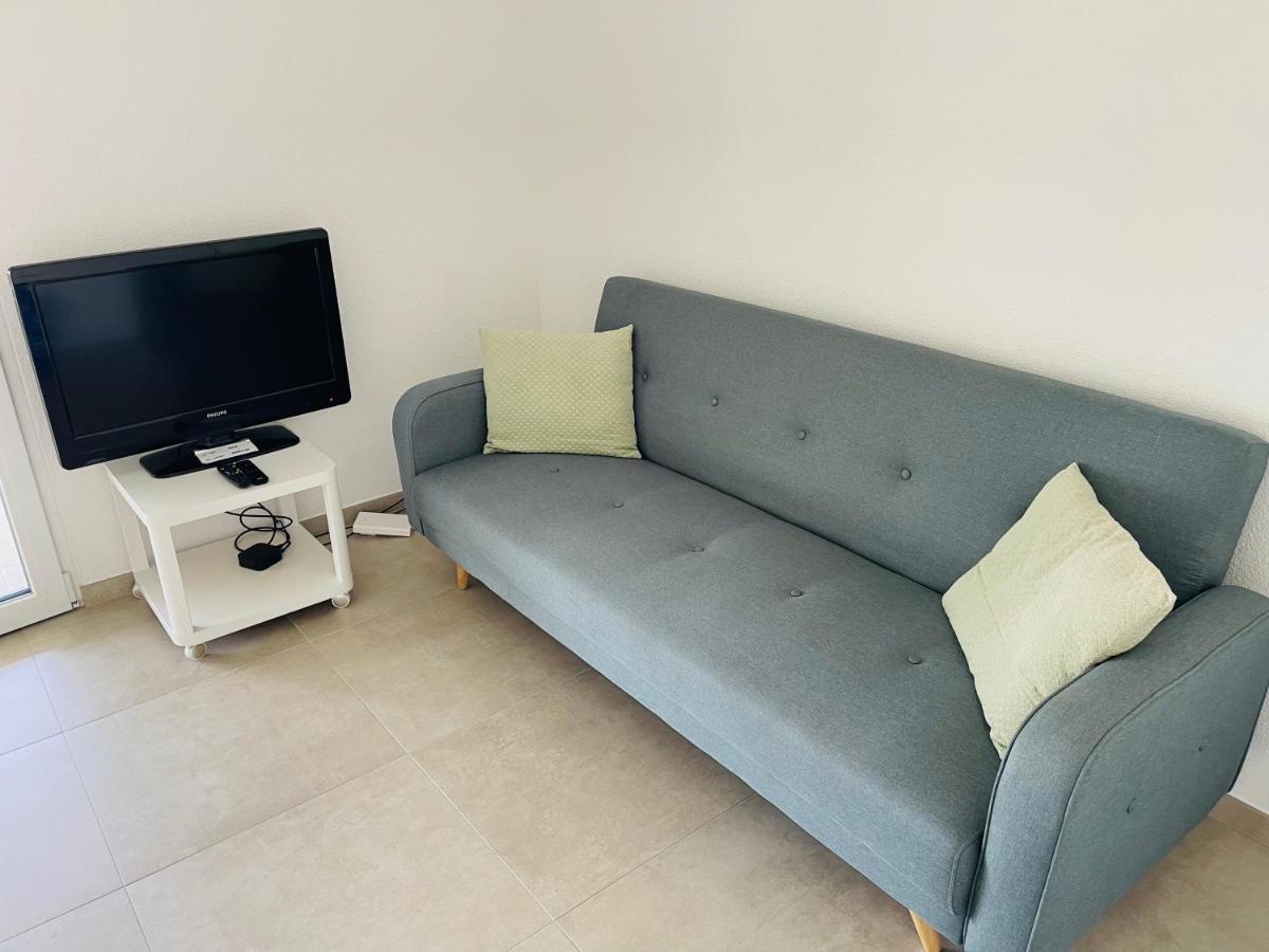 Central Apartment , Free Parking 洛迦诺 外观 照片